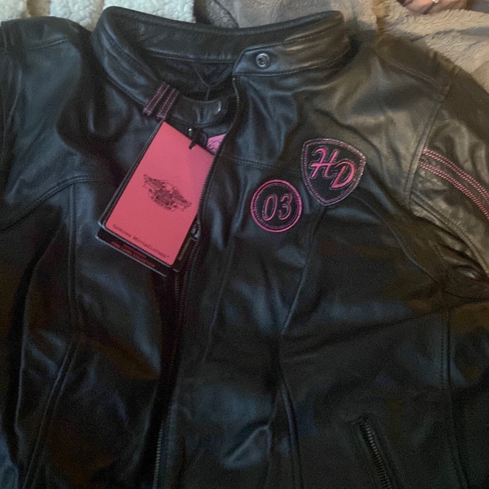 Brand new Harley Davidson Jacket with tags still on it. Never worn